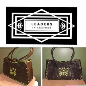 Leaders in Leather Handmade Tooled Western Purse